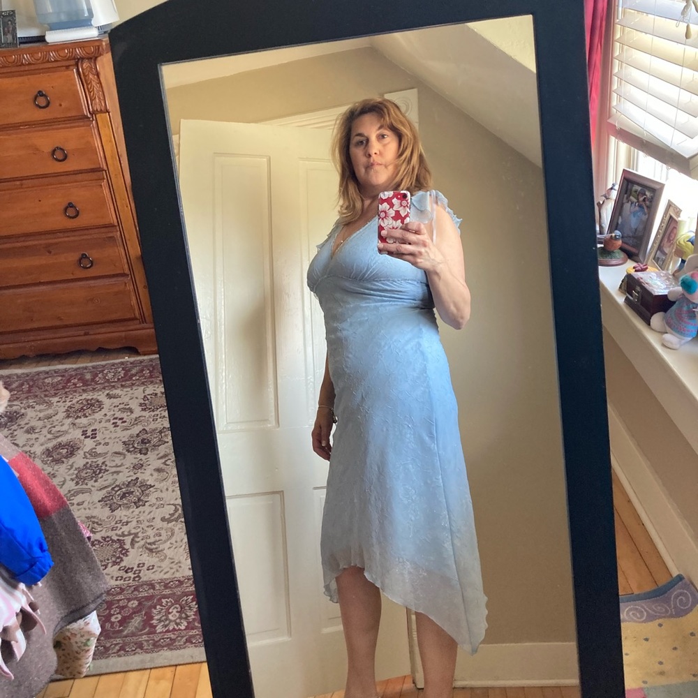 Dress - Picture 3 of 3